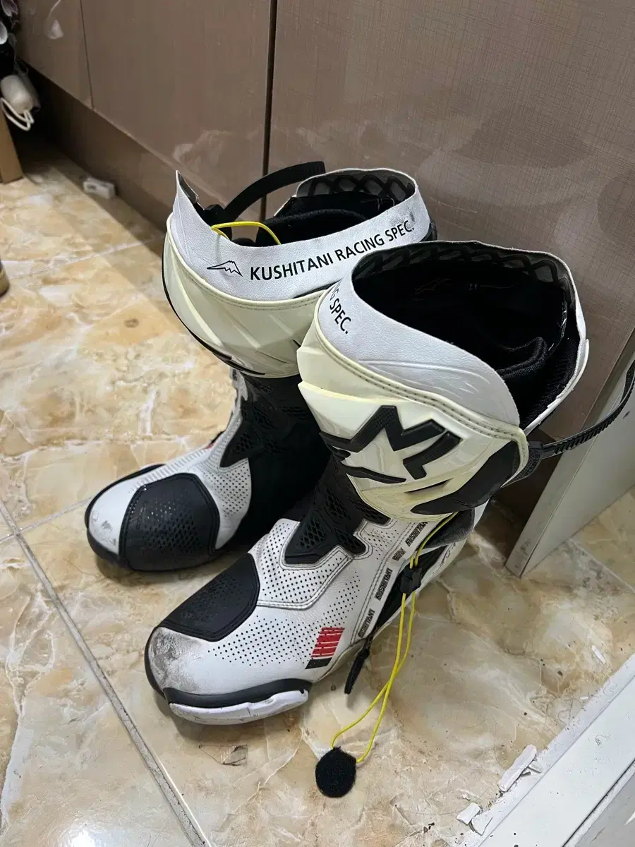 Kushitani Alpinestars Supertech R White 40 | Bunjang Global